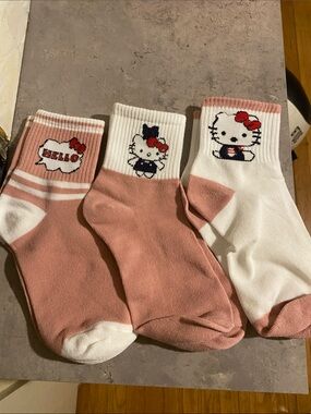 Hello Kitty Socks (3 Pairs)